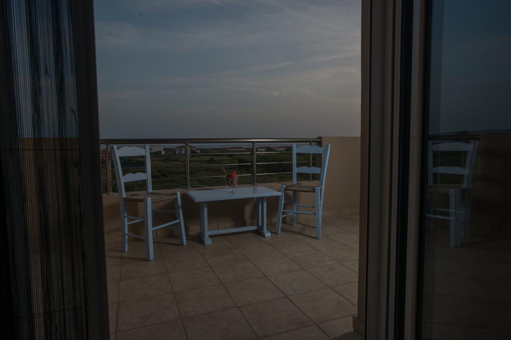 Elpidis Villa كوكينوس بيرغوس الغرفة الصورة