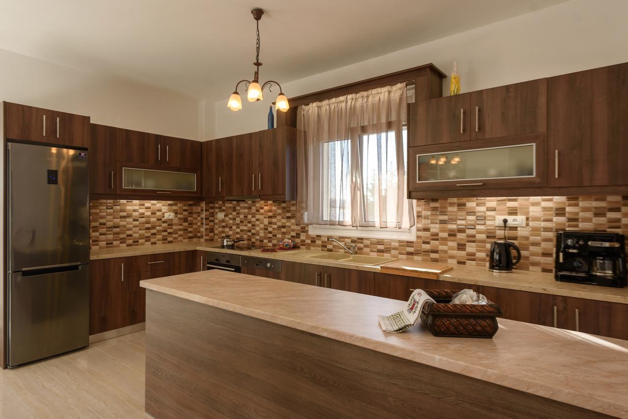 Elpidis Villa كوكينوس بيرغوس المظهر الخارجي الصورة